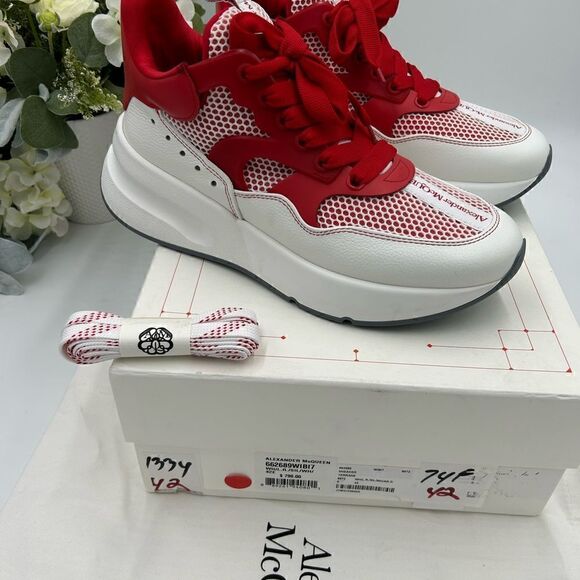 Men’s Alexander Mcqueen oversize sneakers, size 42, made in Italy - Picture 9 of 10